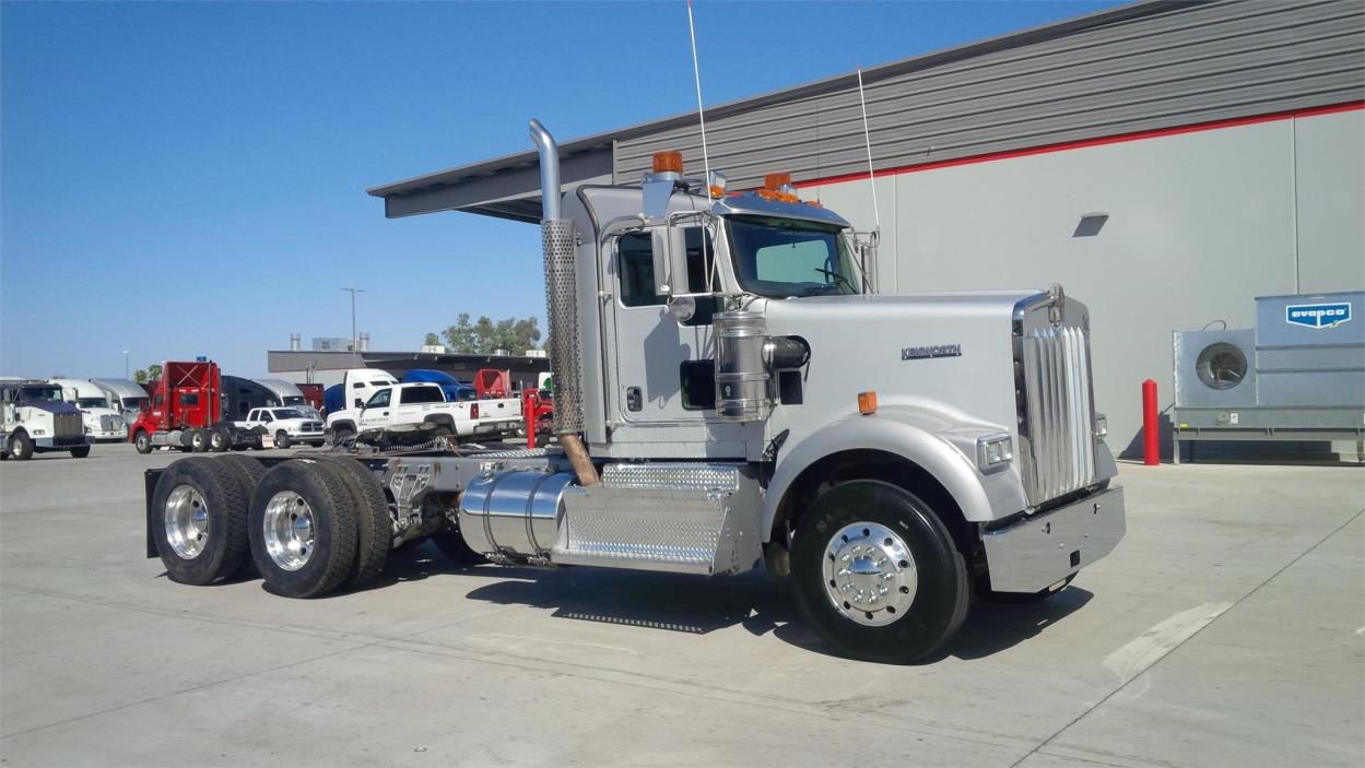 2011 Kenworth W900  Cab Chassis