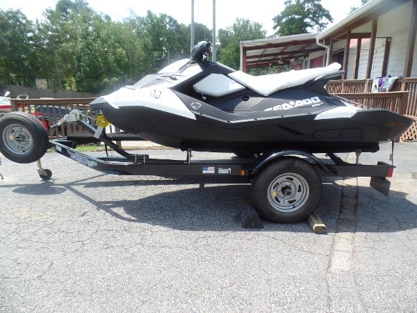 2015 Sea-Doo Spark 3up