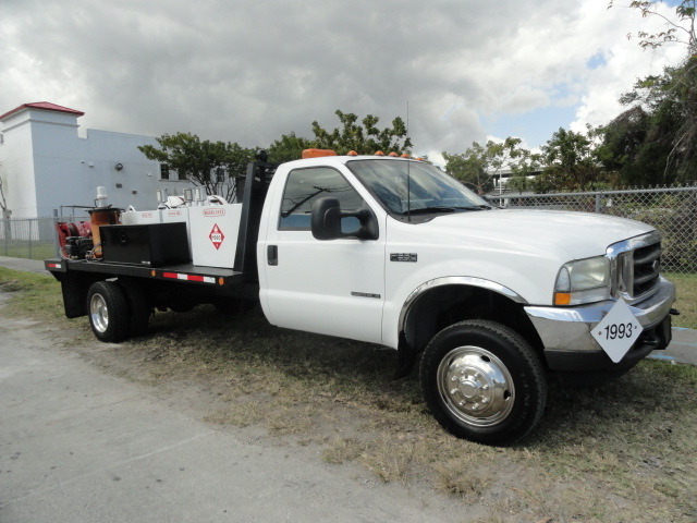 2003 Ford F550  Fuel Truck - Lube Truck