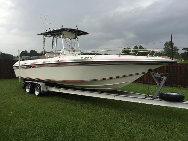 1993 Fountain 28 Center Console