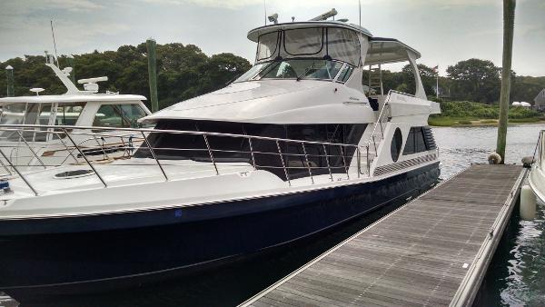 2007 Bluewater Yachts 5200 Custom Series