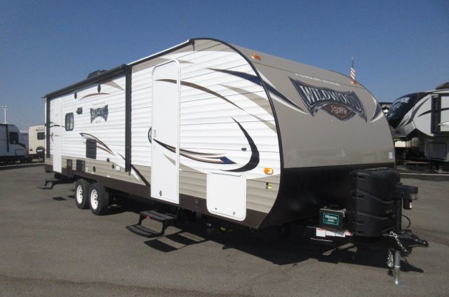 2017 Forest River Wildwood 254RLXL ALL POWER PACKAGE/ REAR
