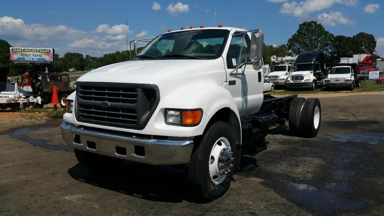 2001 Ford F750 Xl Sd  Cab Chassis
