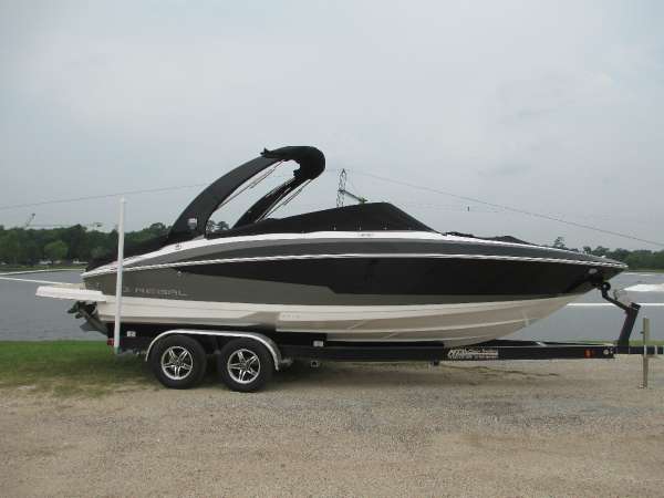 2016 Regal 2500 Bowrider