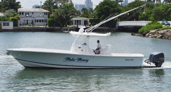 2013 Regulator Marine 34 Center Console