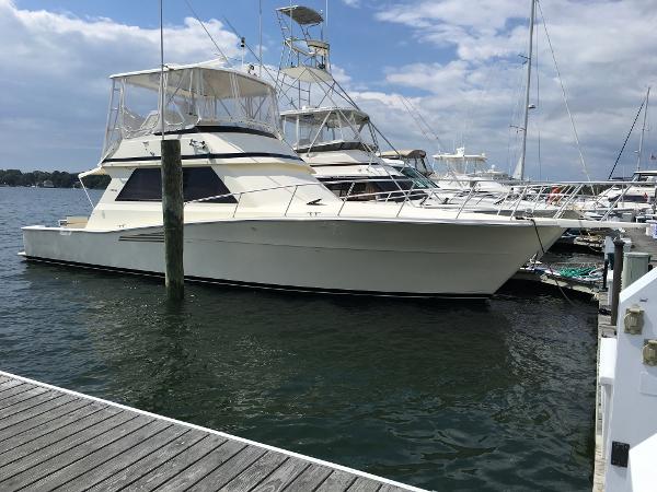 1990 Viking 43 Convertible