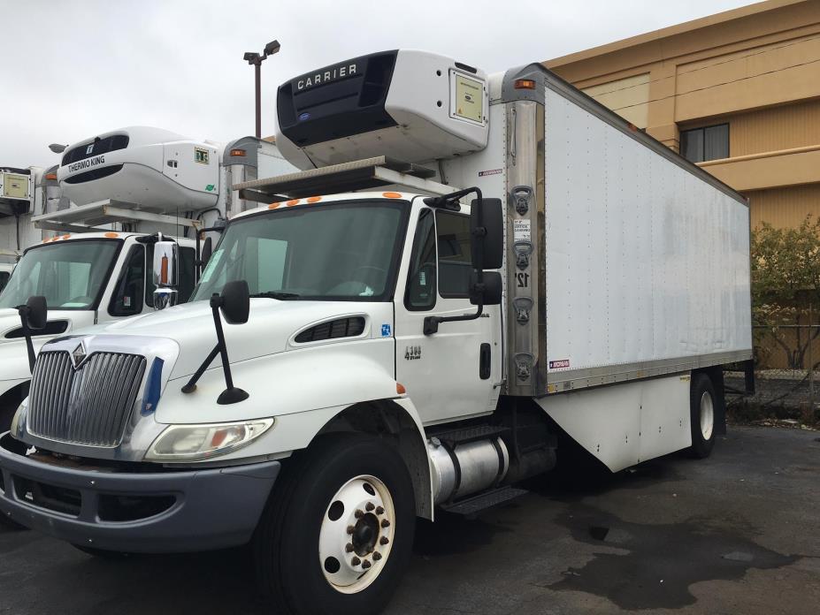 2007 International 4300  Conventional - Day Cab