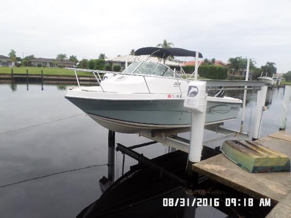 2007 Angler 204WA