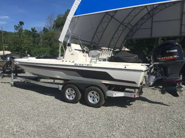 2015 Skeeter SX-220