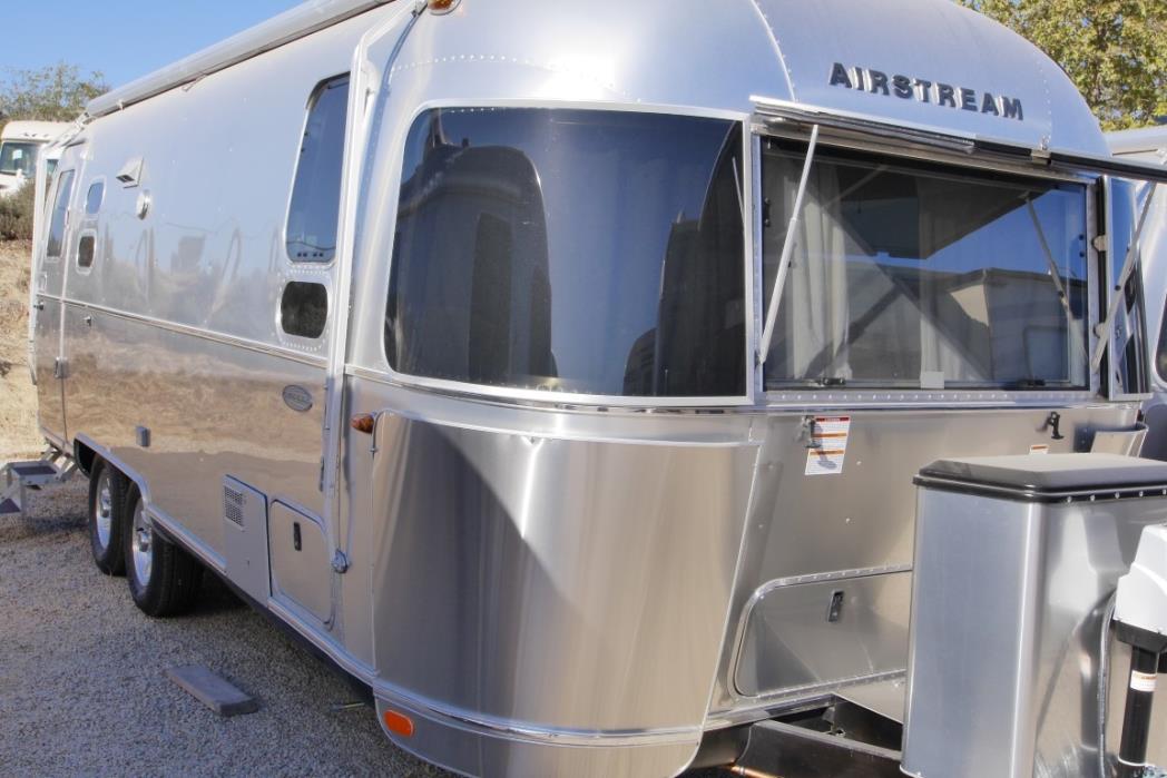 Airstream Flying Cloud 25 Front Twin RVs for sale