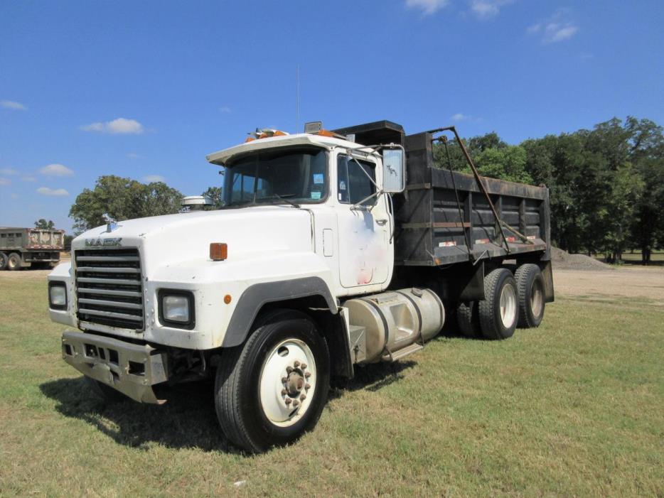 1993 Mack Rb690s  Dump Truck