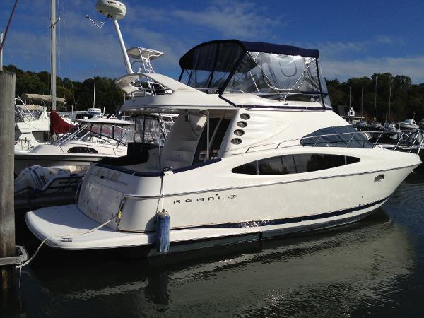 2002 Regal 3880 With Bow Thruster