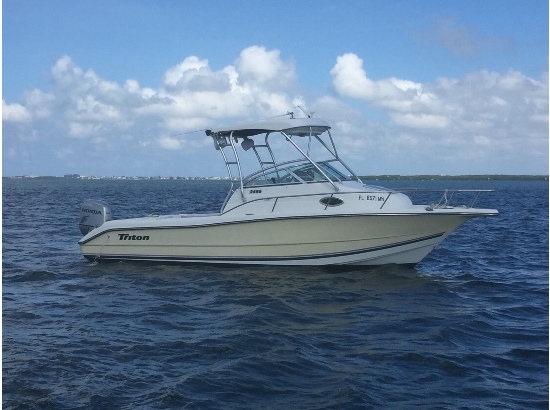 2003 Triton 2486