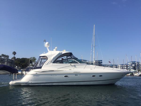 2008 Cruisers Yachts 460 Express