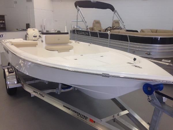 2017 Sea Pro 172 INSHORE BAY