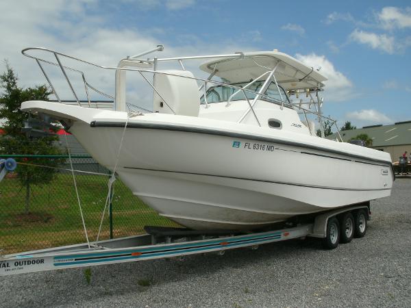 2003 Boston Whaler Outrage 290