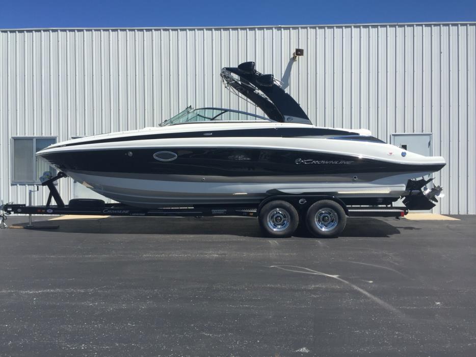 2017 Crownline 275 SS