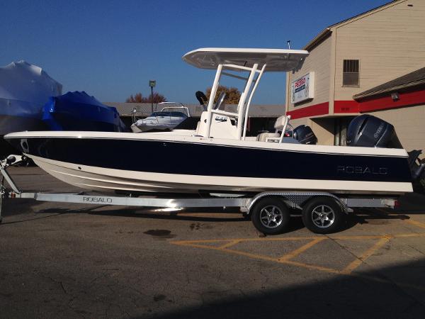 2015 Robalo R246 CAYMAN