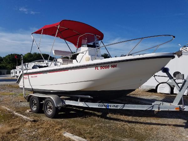 2000 Boston Whaler Outrage 18