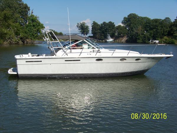 1983 Tiara 31 Open