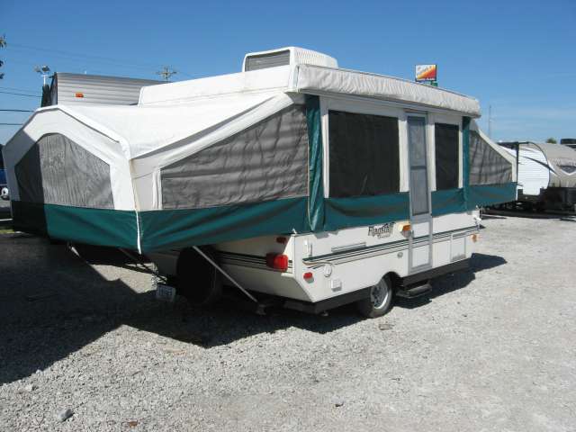 1998 Forest River Flagstaff 823S