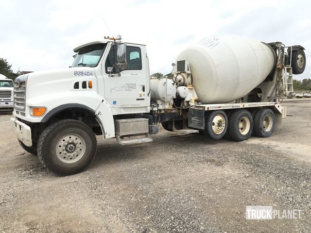 2005 Sterling L9500  Mixer Truck