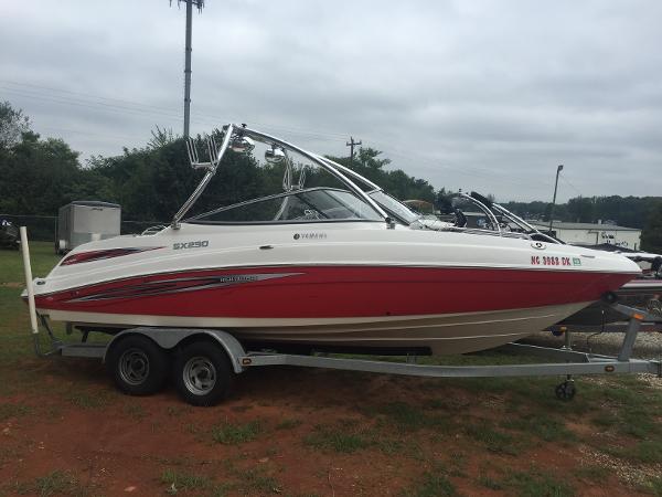 2008 Yamaha Sport Boat SX230 High Output