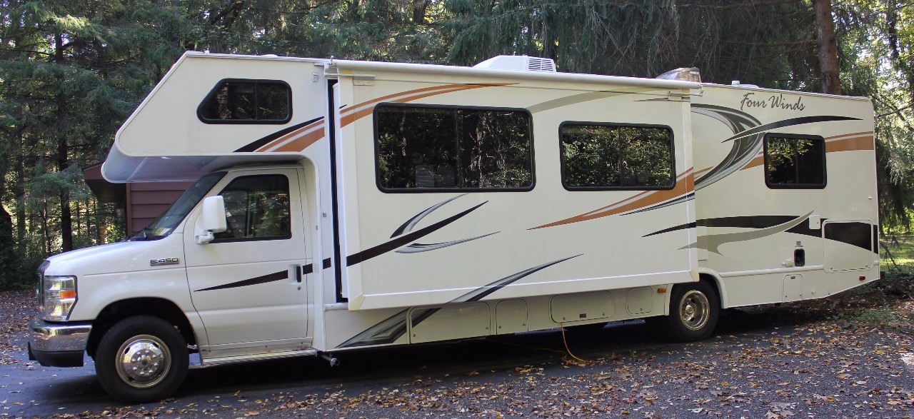 2011 Thor Motor Coach FOUR WINDS 31K