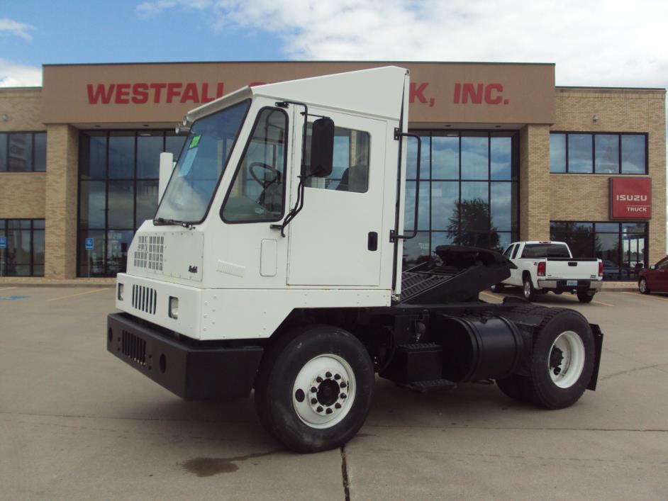 2011 Ottawa Yt30  Yard Spotter Truck