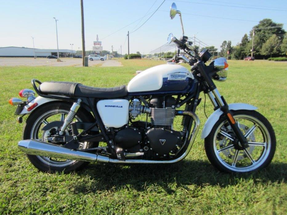 2015 Triumph Thunderbird LT ABS Two-Tone