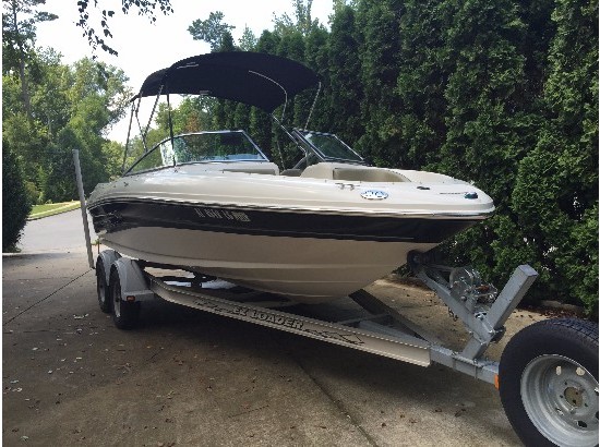 2004 Sea Ray 200 SPORT