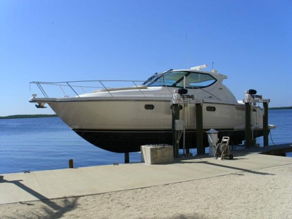 2008 Tiara 3900 Sovran