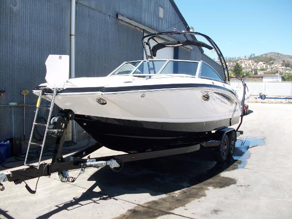 2016 Chaparral 244 Sunesta