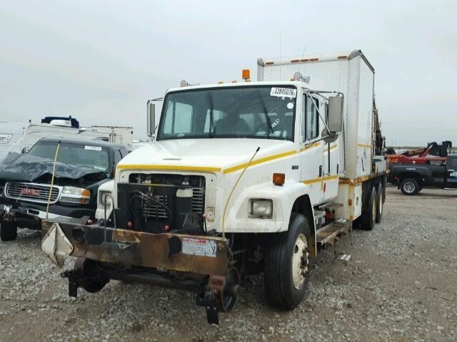 2004 Freightliner Fl80  Cab Chassis