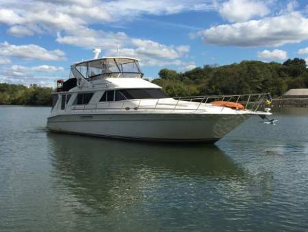 1997 Sea Ray 550 Sedan Bridge