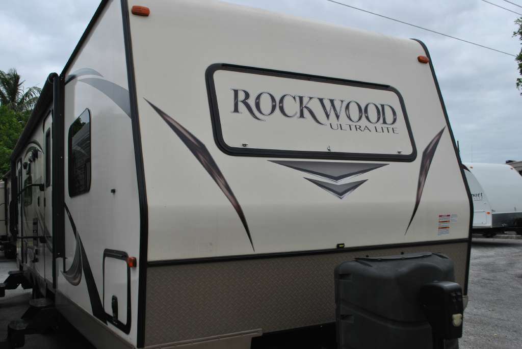 2015 Forest River Rockwood Ultra Lite 2904WS
