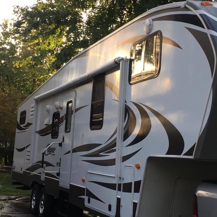 2013 Keystone COUGAR 330RBK