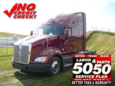 2013 Kenworth T700  Conventional - Sleeper Truck