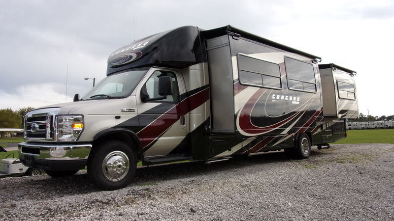 2017 Coachmen Concord 300DS