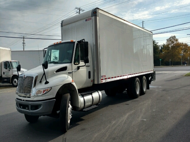 2012 International 4400  Box Truck - Straight Truck