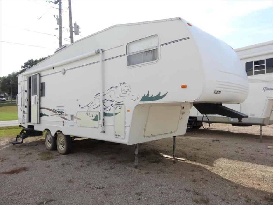 2001 Forest River Wildcat 27RL