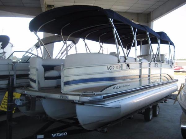 2013 Premier 260 Grand Entertainer