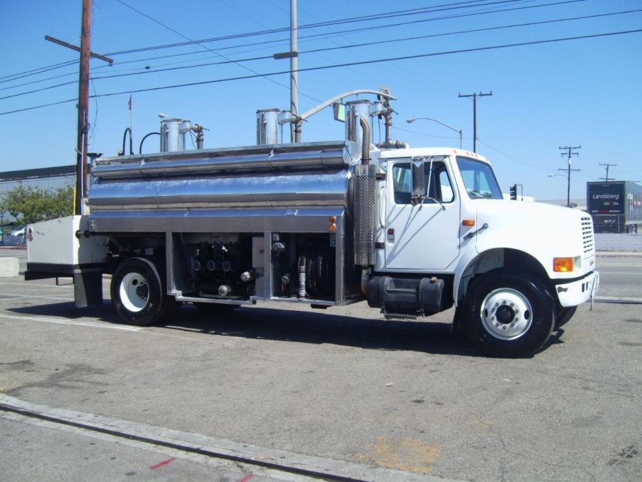 1990 International 4900  Fuel Truck - Lube Truck