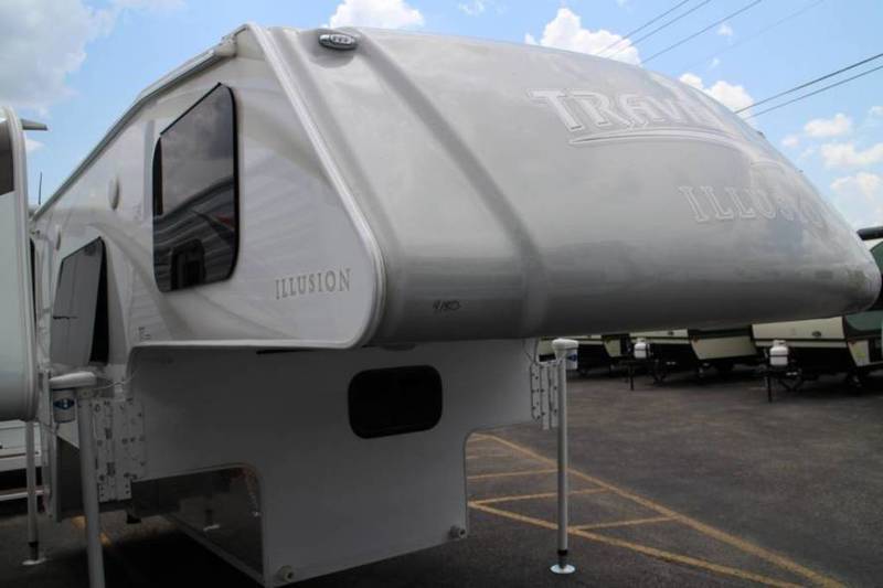 2016 Travel Lite Hard-Sided Campers 890SBRX