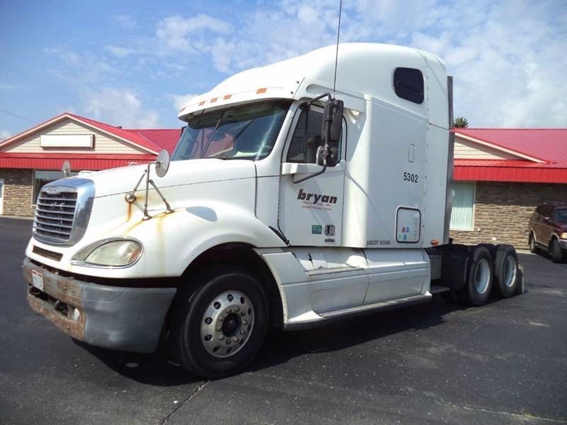 2007 Freightliner Cl12062st-Columbia 120  Conventional - Sleeper Truck