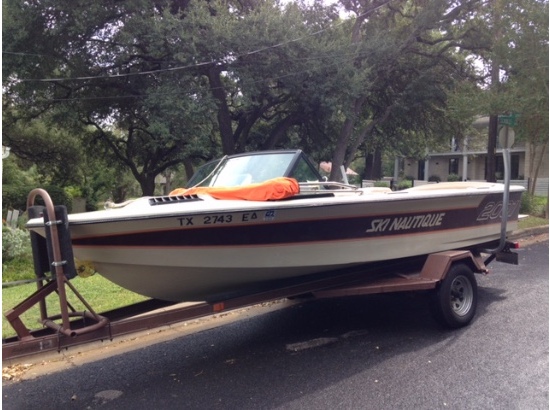 1985 CORRECT CRAFT Ski Nautique 2001