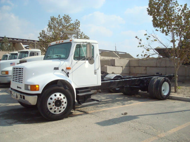 2000 International 4700d  Cab Chassis