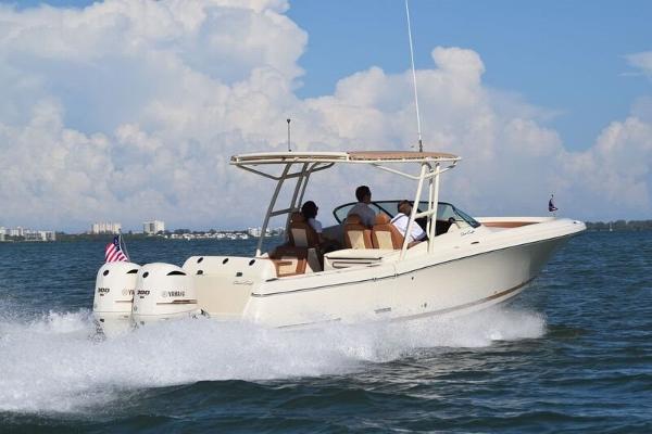 2017 Chris-Craft Calypso 30