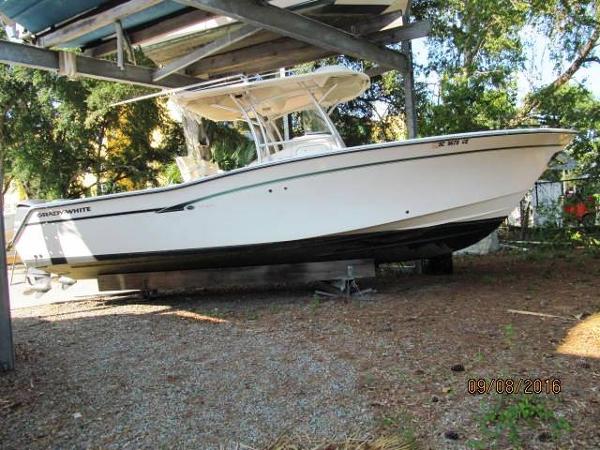 2011 Grady-White 306 Bimini CC