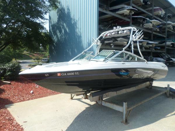 2004 Mastercraft 230 maristar